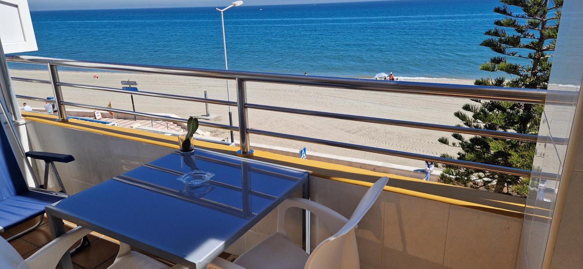 Atico Frente Al Mar, Un Dormitorio "Cielo Azul" Roquetas de Mar Exterior photo